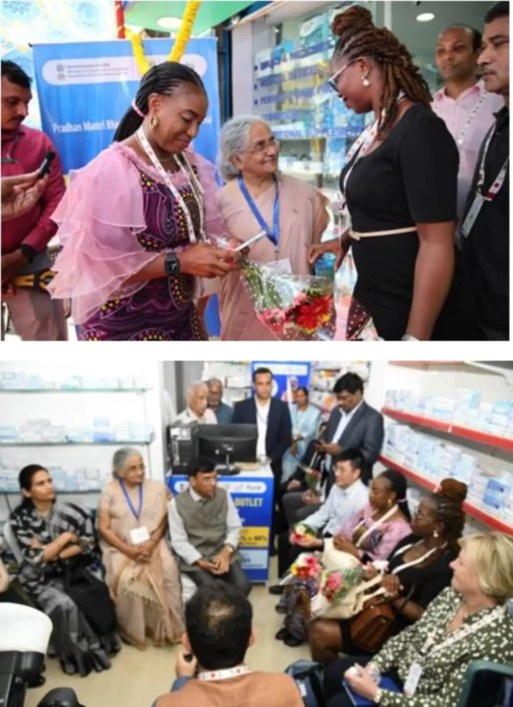 Dr Mansukh Mandaviya visits Jan Aushadhi Kendra at Panjim, Goa along with delegates from G-20 countries and UNICEF -1