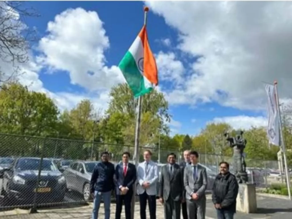 Union Health Secretary visits pharmaceutical Bilthoven Biologicals, Netherlands; has engaging meeting with CEO - 3