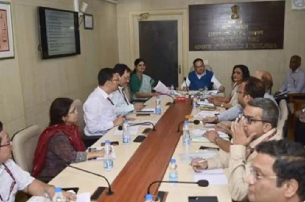 Union Minister for Chemicals & Fertilizers, Shri Jagat Prakash Nadda and MoS Chemicals & Fertilizers, Ms. Anupriya Patel preside over a review meeting of the Department of Pharmaceuticals -1
