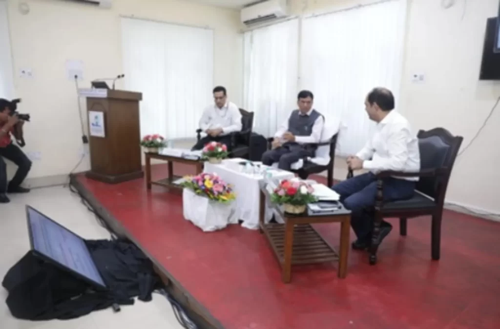 Union Health Minister Dr. Mansukh Mandaviya reviews health services in West Bengal - 2