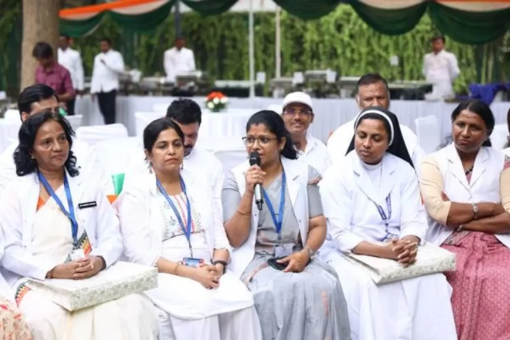 Union Health Minister commemorates 50 nurses with family as special guests honoring their contribution to the nation - 4