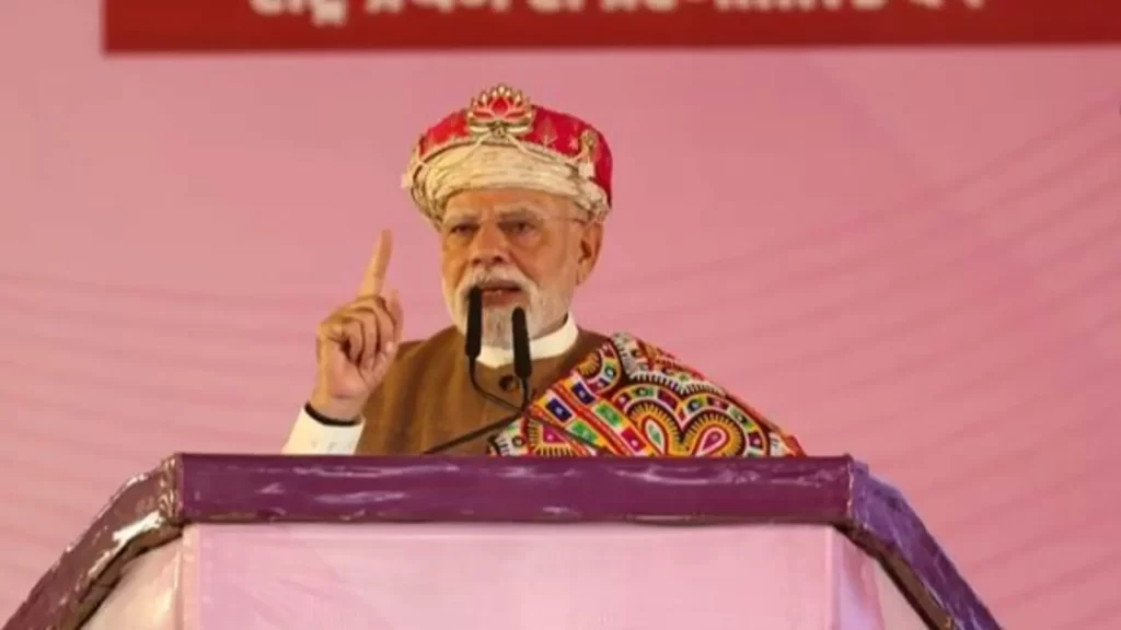 Prime Minister Shri Narendra Modi launches 'Swasth Nari, Sashakt Parivar Abhiyaan' and 8th Rashtriya Poshan Maah from Dhar, Madhya Pradesh